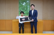 画像　表敬訪問時の様子