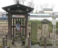 地蔵菩薩石像