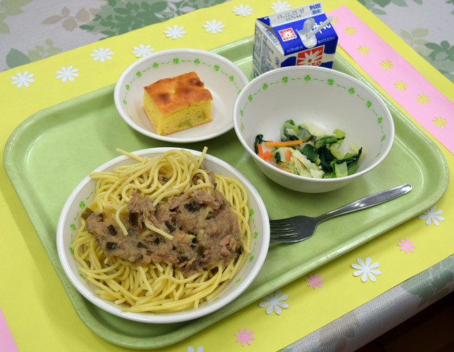 写真　くるめ産給食