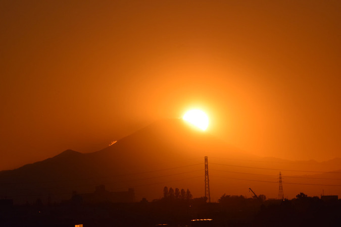 写真　市役所から見た富士山