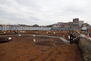 川岸遺跡の発掘現場