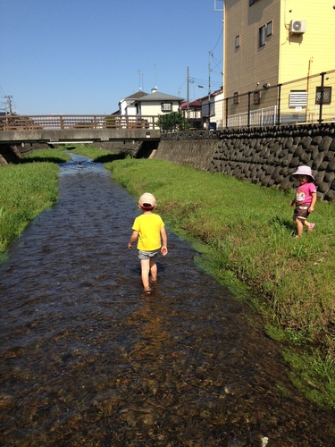 1-4 K 「川遊び」